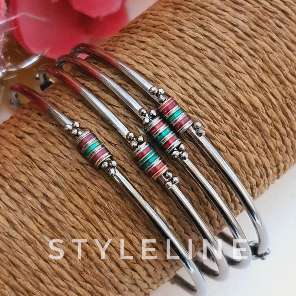 metal-bangles-silver