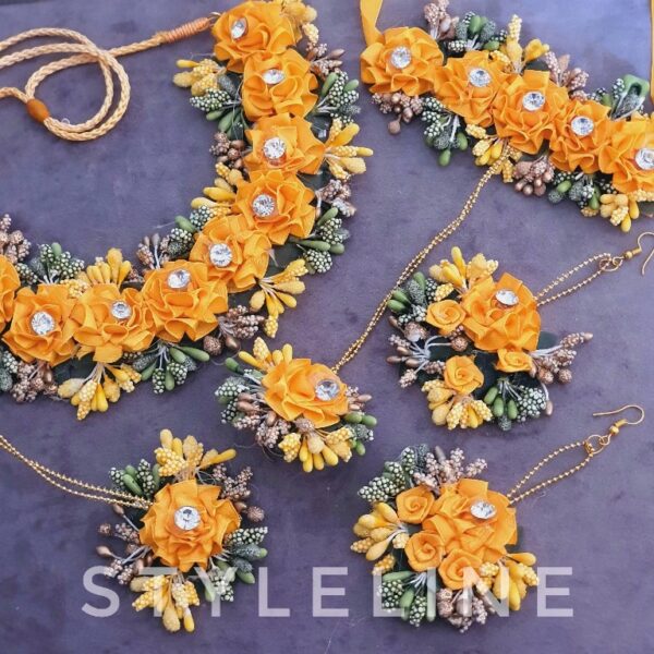 floral-necklace-set