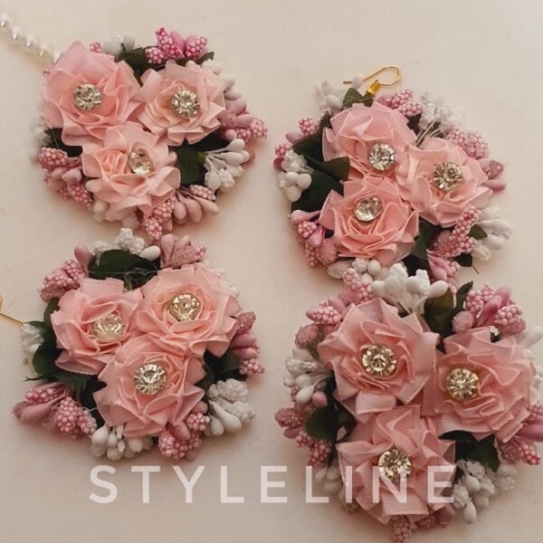 floral-earrings-bindi-set
