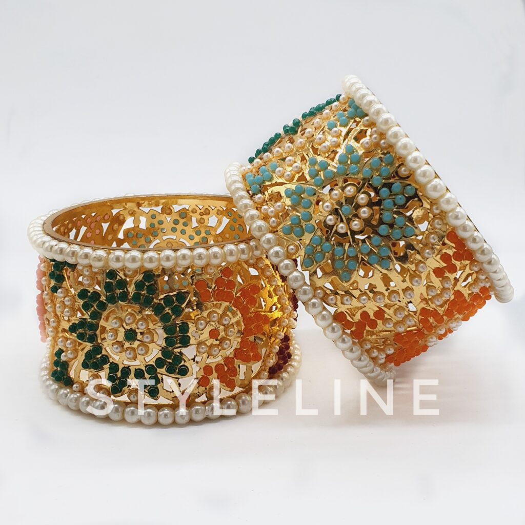 hyderabadi-naurattan-bangles-golden