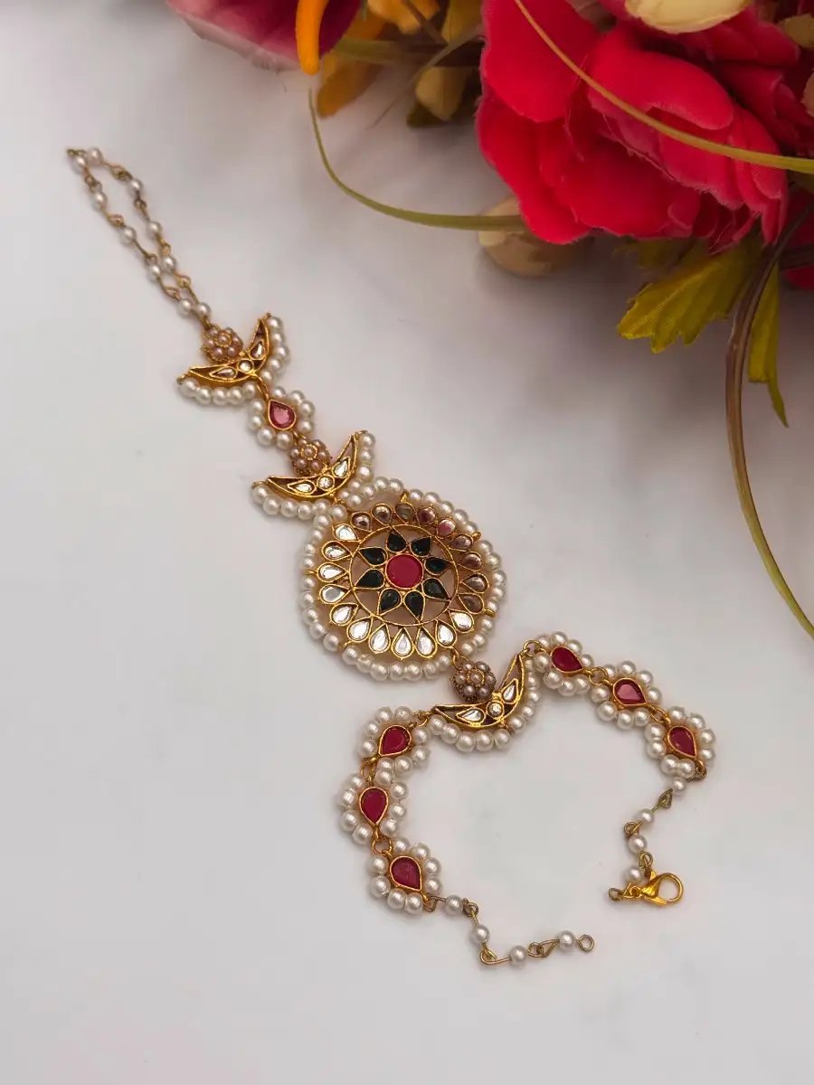 NIDHI ANJA / HAND HARNESS