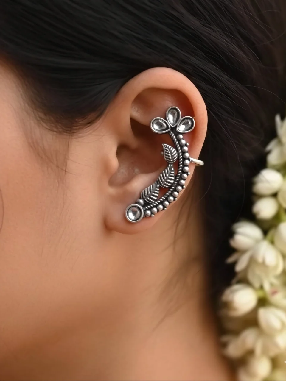 PALWASHA EARCUFF - WHITE