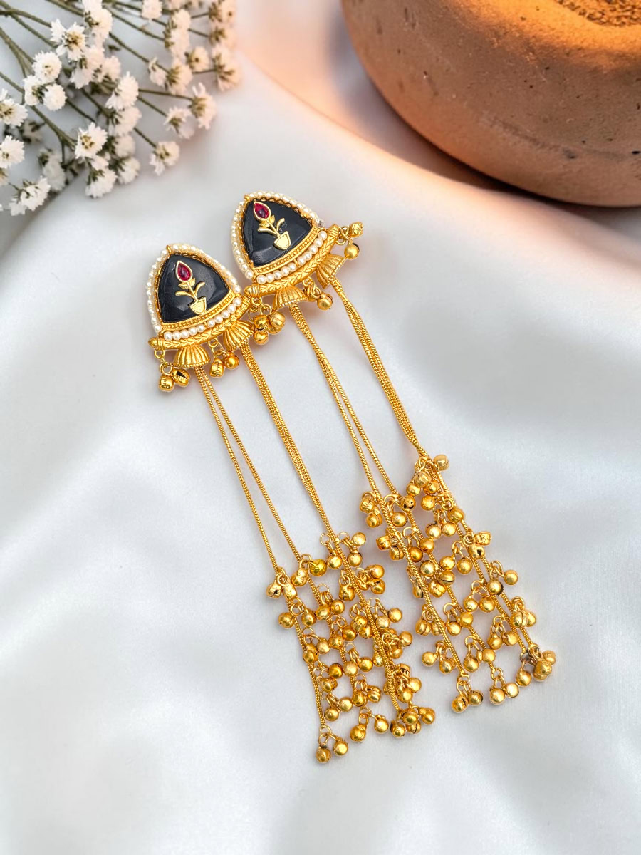SUKAINA KASHMIRI EARRINGS - BLACK