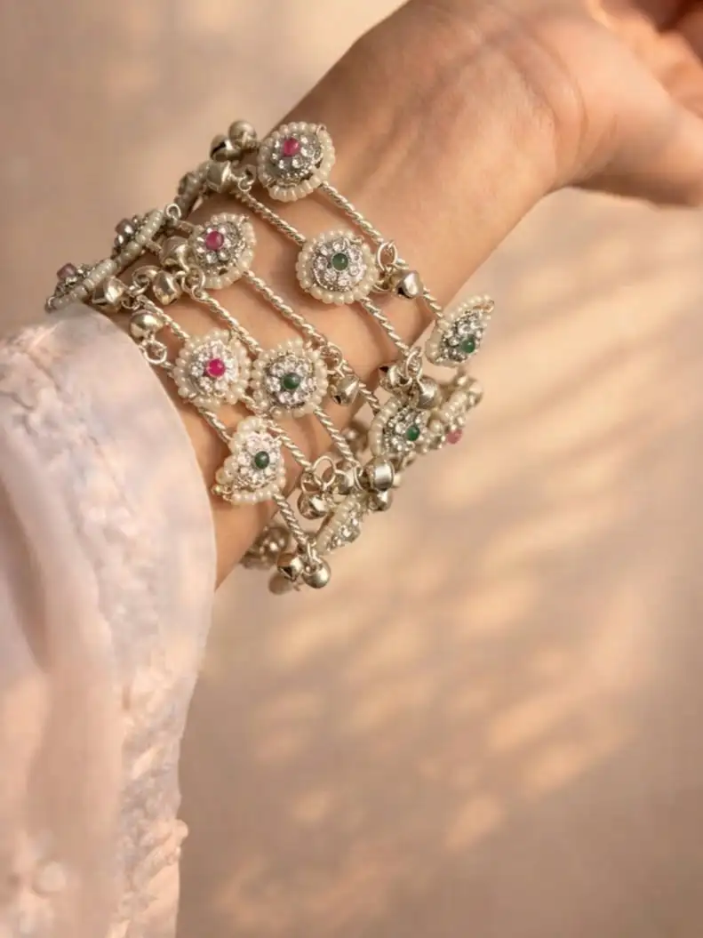 JHANKAR KASHMIIRI BANGLES - SILVER