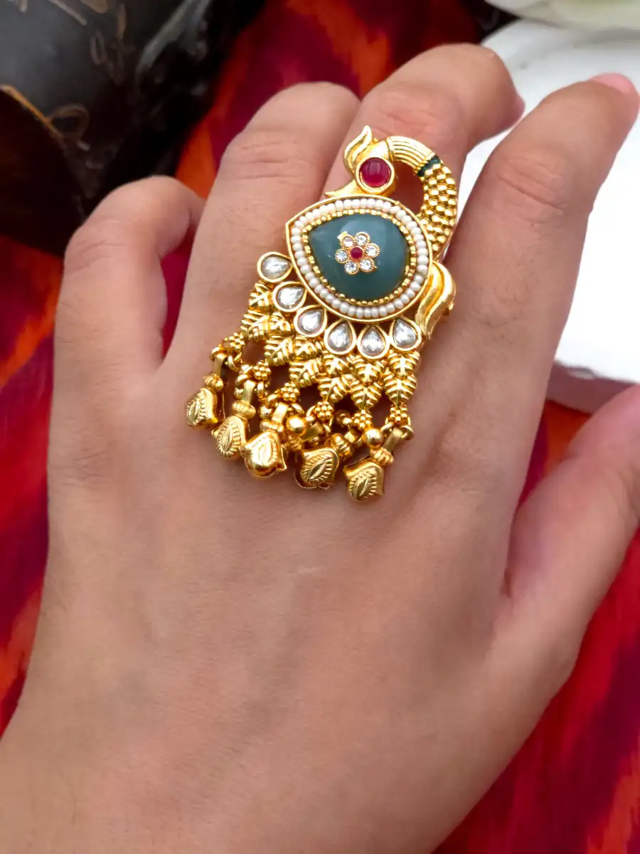 SAKHI RING